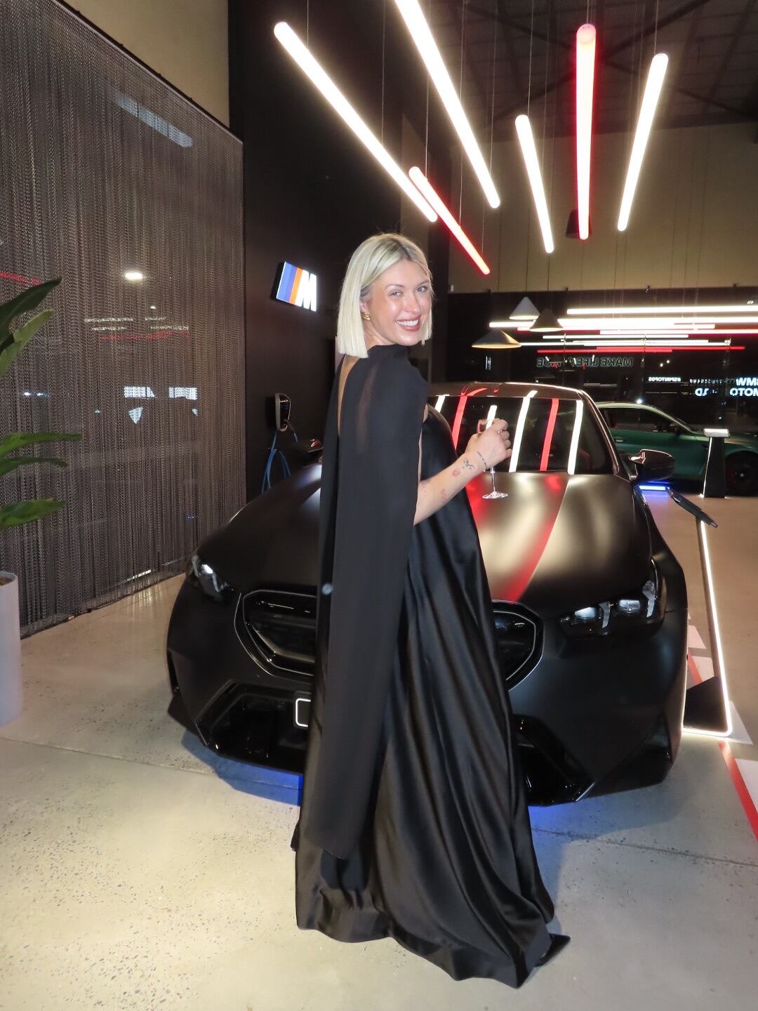 Un accesorio común e “inofensivo” casi le arrebata la vida a una reconocida influencer.