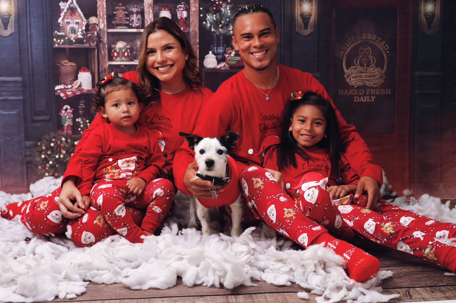 Youstin Salas y su familia recibió un regalo adelantado de Navidad. Cortesía.