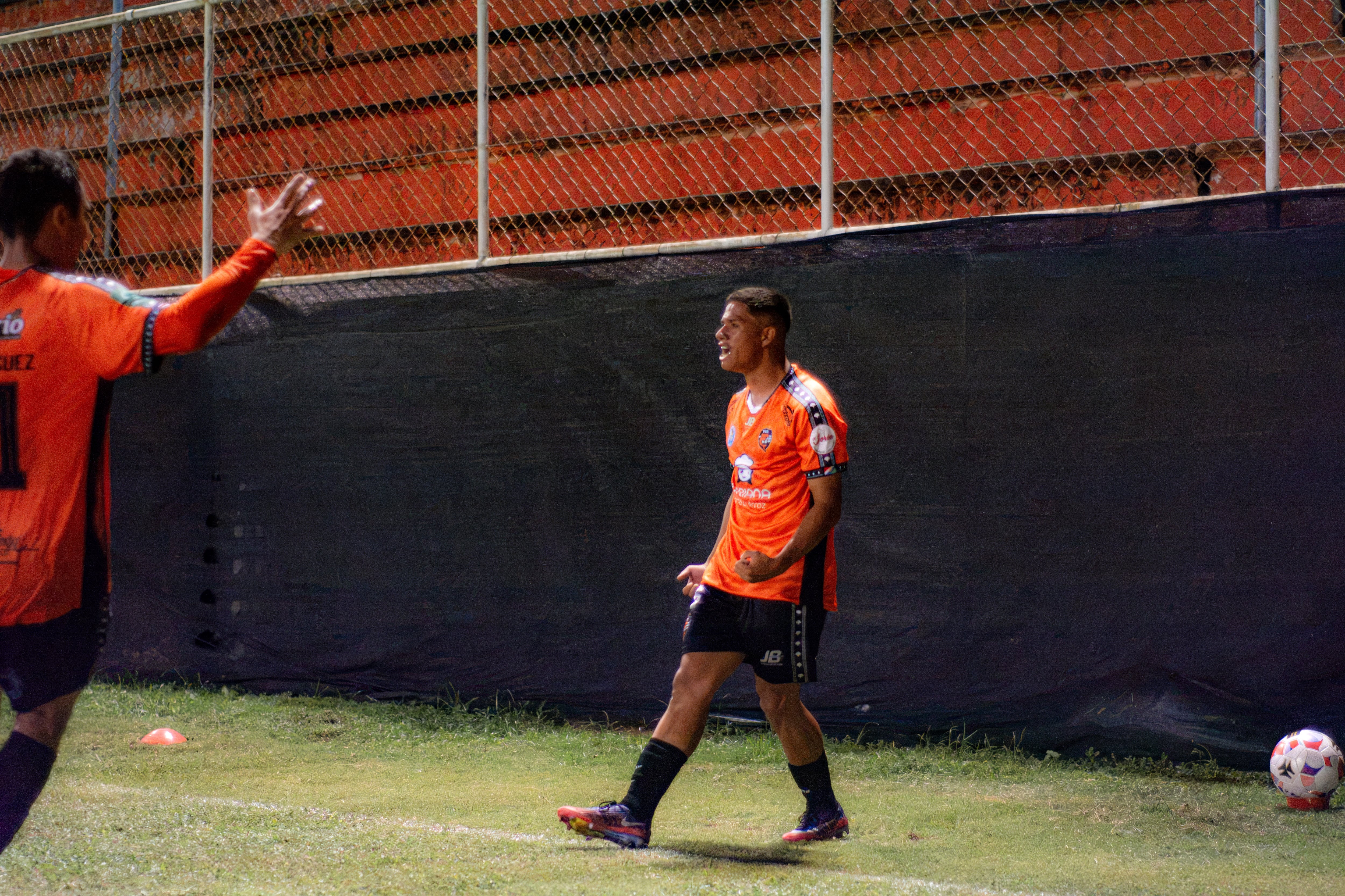 Wilson Hernández anotó su primer gol en la primera división el sábado.