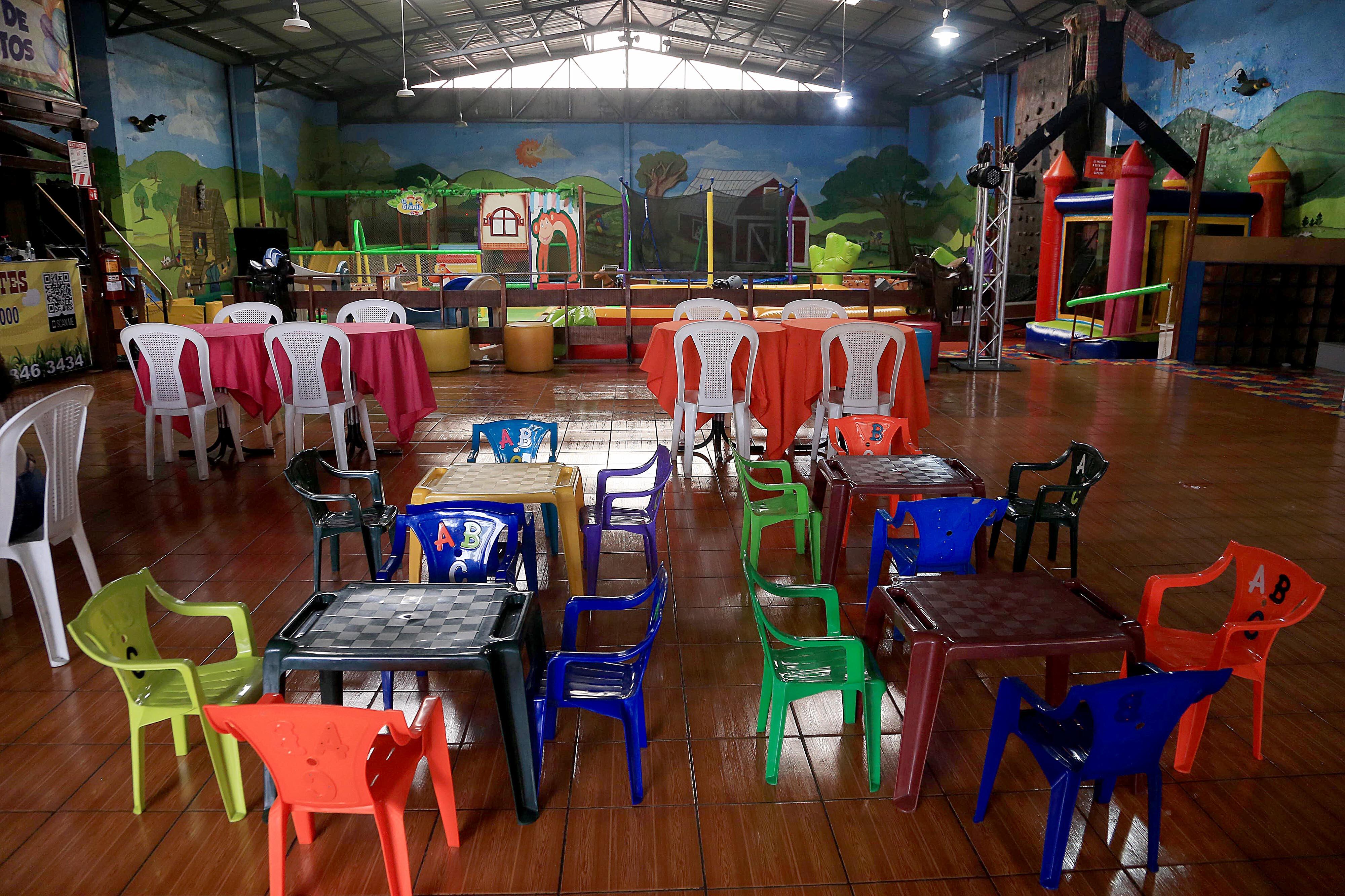 20/02/2024     Tres Ríos. La Granja, Sala de Eventos Infantiles, el lugar muy especial para celebrar las fiestas de cumpleaños, graduaciones, baby showers, capacitaciones y hasta bodas. Cuenta con inflables, canchas, juegos, futbolines, canopy, toro mecánico y mucho más. Foto: Rafael Pacheco Granados