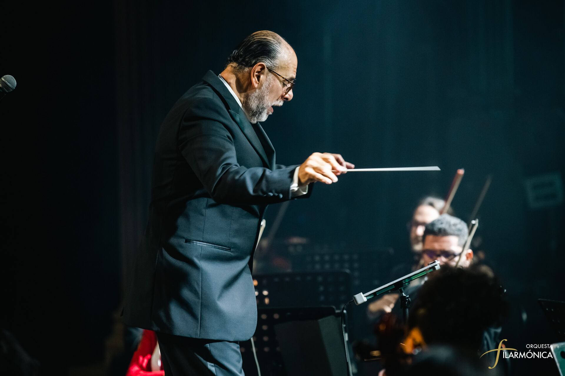 La Orquesta Filarmónica es dirigida por el maestro Marvin Araya. Facebook.