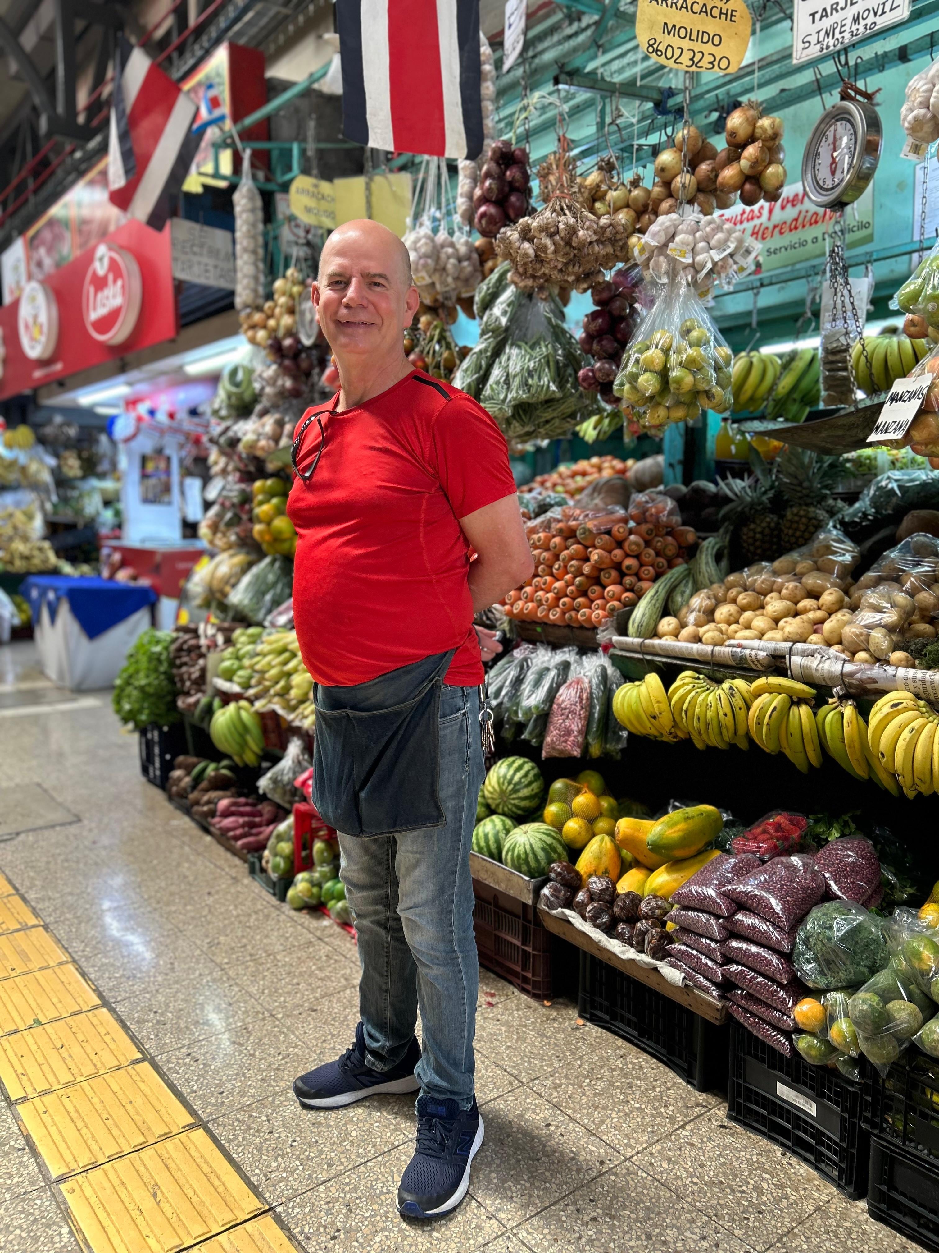 Héroes Mercado Central de Heredia, parque cental de Heredia. La teja