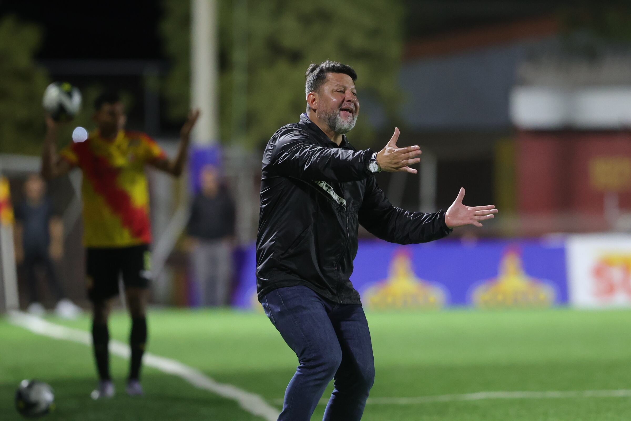 15/04/2025/ Juego entre Club Sport Herediano vs Santos de Guapiles por el torneo Clausura de la Liga Promerica en el estadio Carlos Alvarado / foto John Durán
