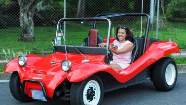 Buggy Pandemio: el Volkswagen 1962 que va todos los días a clases en la UNA