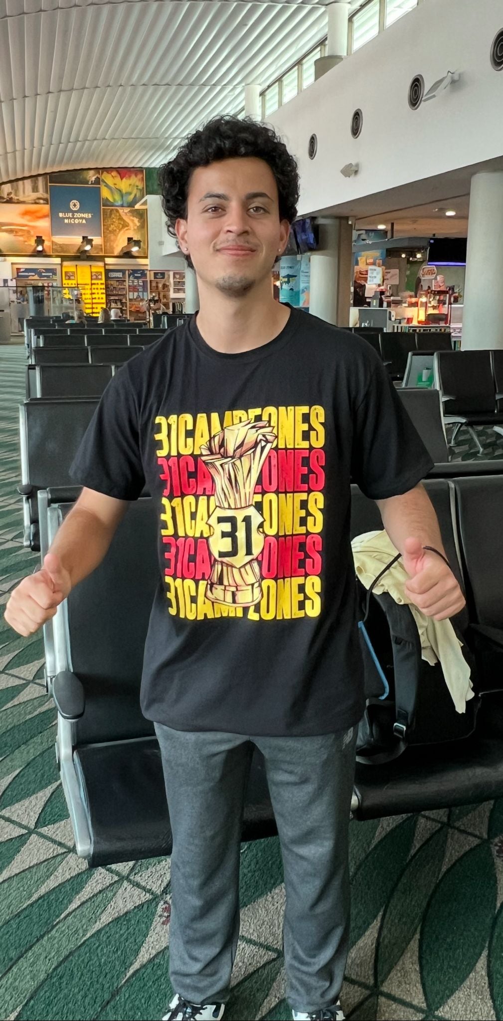 Andrés Jaime-Méndez tiene apenas 21 años y ya se está abriendo campo en una de las ligas más competitivas del mundo: el periodismo deportivo en Estados Unidos.