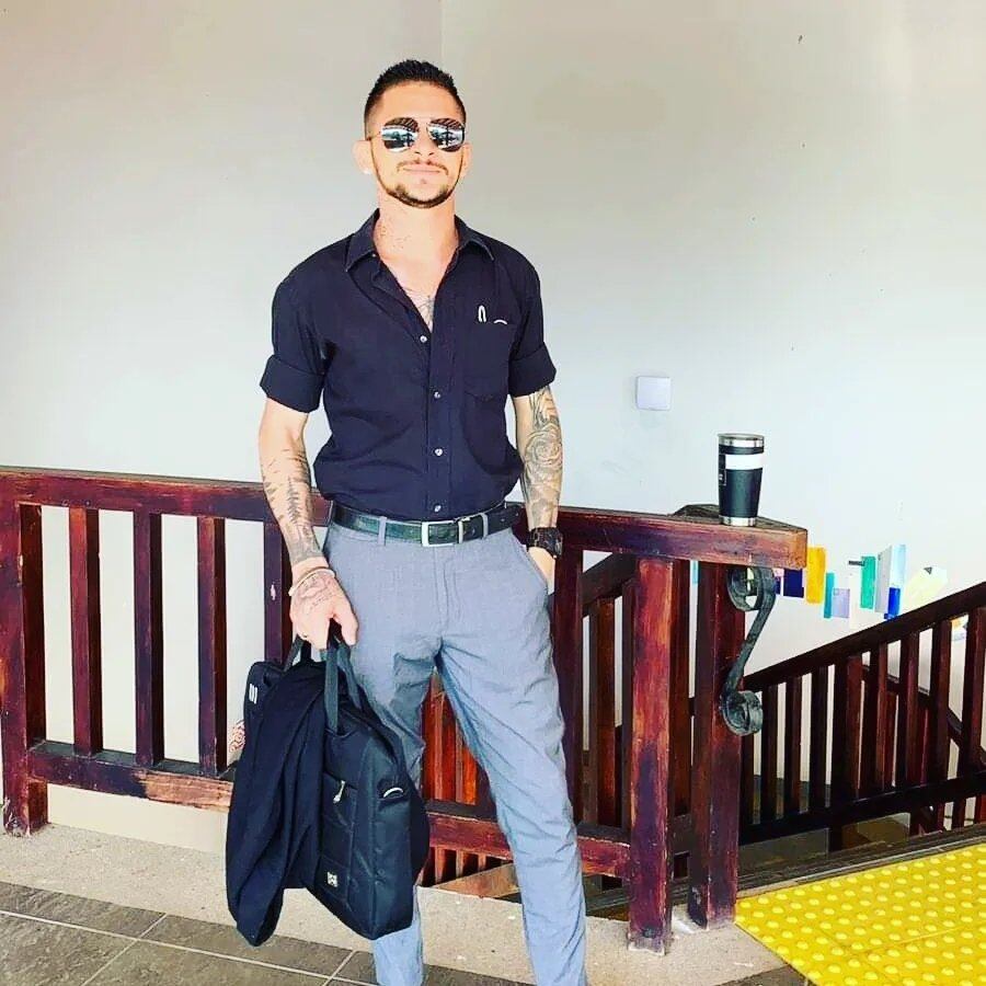 Josué Abraham Cambronero Villalobos, de 23 años, era estudiante de la Universidad Nacional (UNA) murió en un accidente junto a su amigo Glen Campos Varela, de 26 años. Foto: Tomada de FB