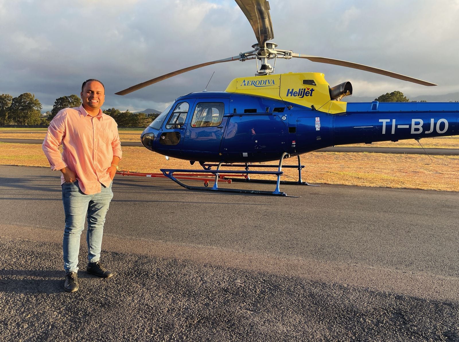 Sebastián Durango, periodista de Teletica, canal 7, Más que noticias.