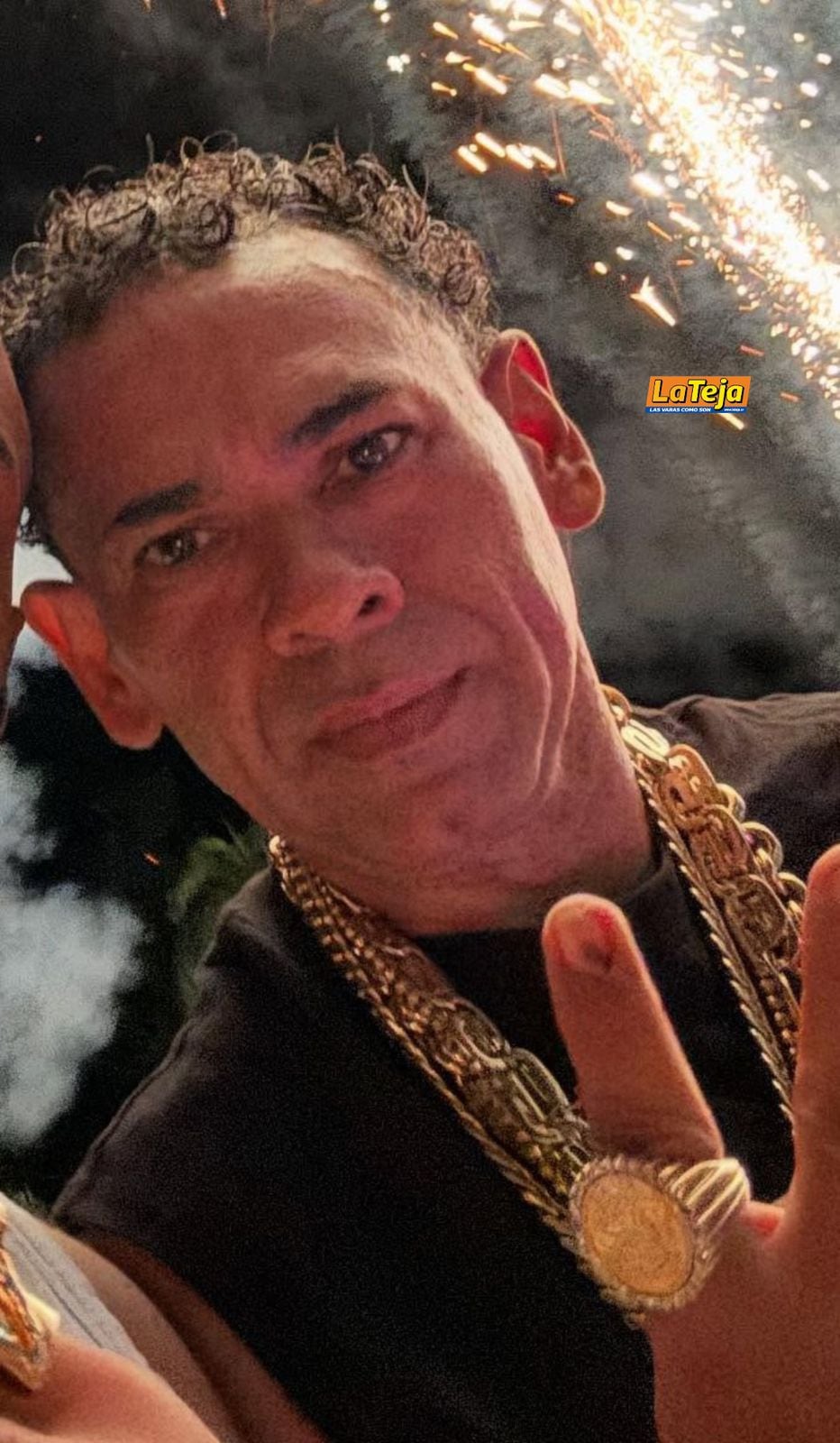 Edwin Danney López Vega, de 48 años, conocido como Pecho de Rata, Diosito y también como el Rey de Cahuita afirmó tener fuertes dolores por una cirugía que se hizo. Foto: Tomada de facebook