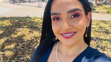 Mónica Matarrita llegó a Telenoticias para cumplir su gran sueño de niña y honrar a sus padres