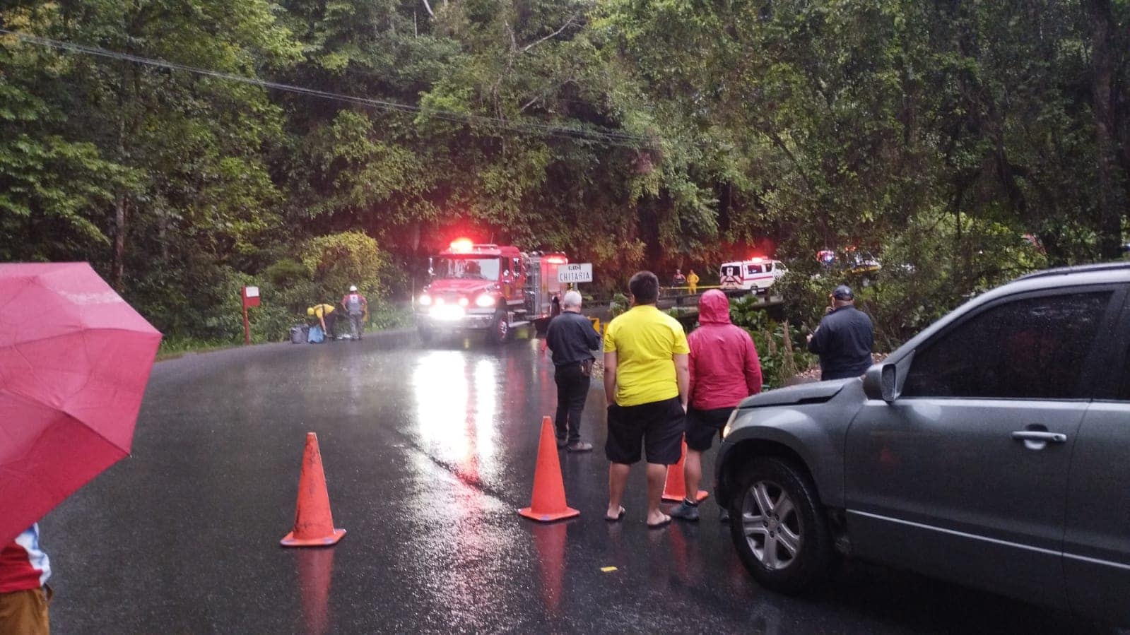 El accidente ocurrió en las inmediaciones del puente sobre el río Chitaría. Foto Facebook TDN.