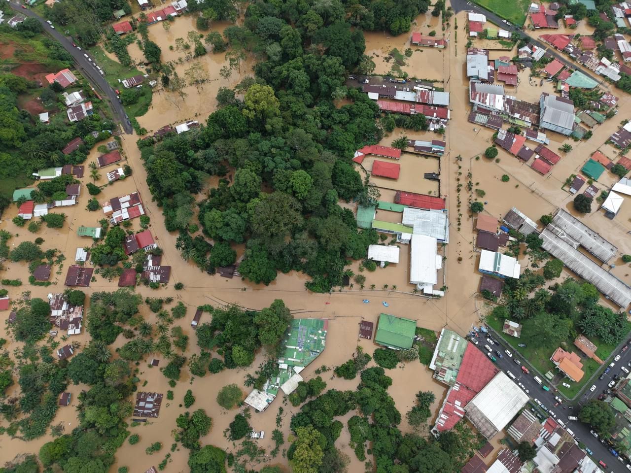 Suelos completamente saturados en Sarapiquí debido a las consecuencias del frente frío #3. Foto: Bomberos