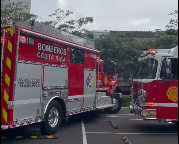 La emergencia ocurrió dentro de una de las bodegas.