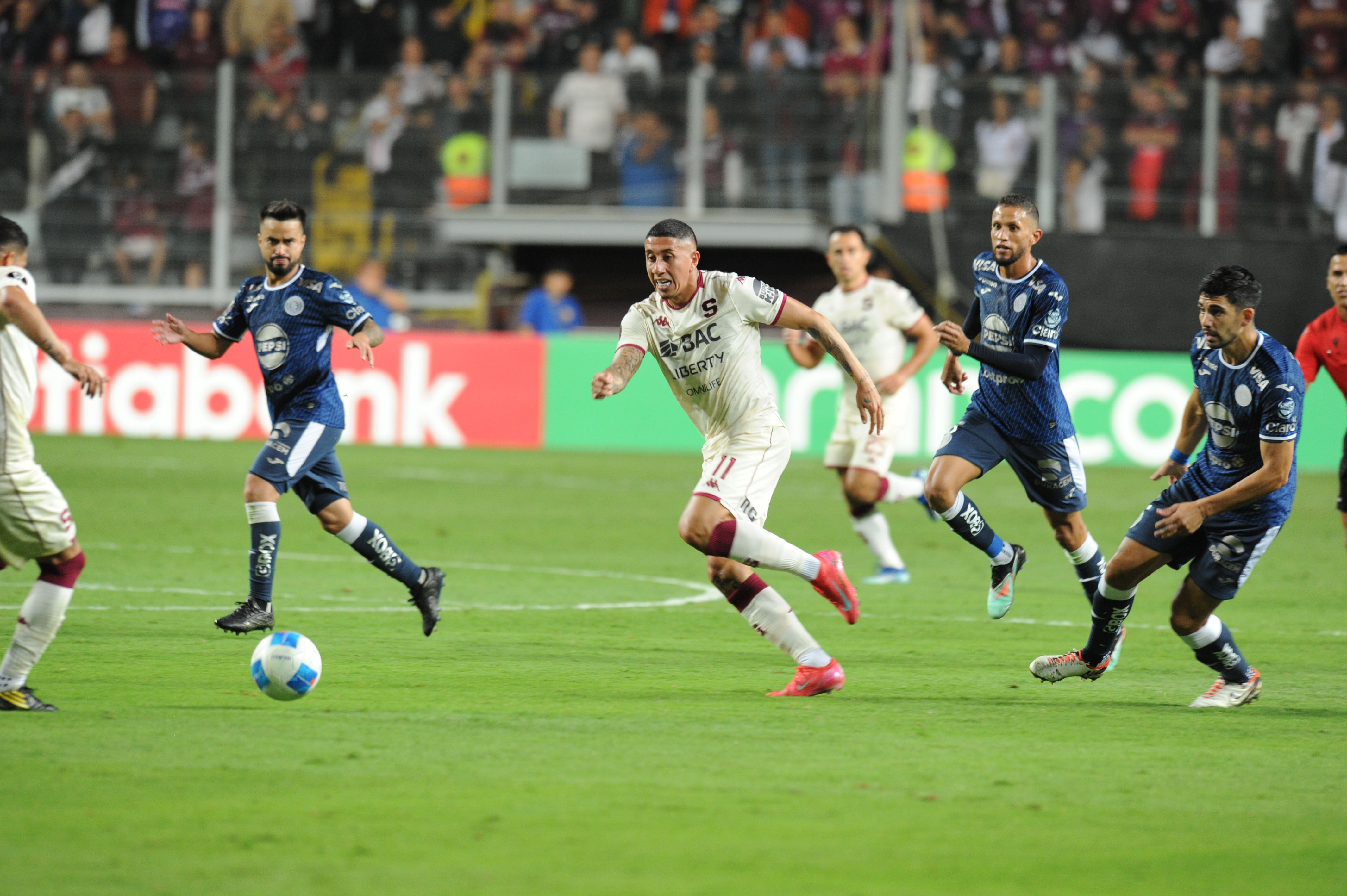 Deportivo Saprissa y el Fútbol Club Motagua.