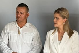 Laura Fernández nombra en importante puesto a colaborador que tuvo altercado con funcionario del Congreso