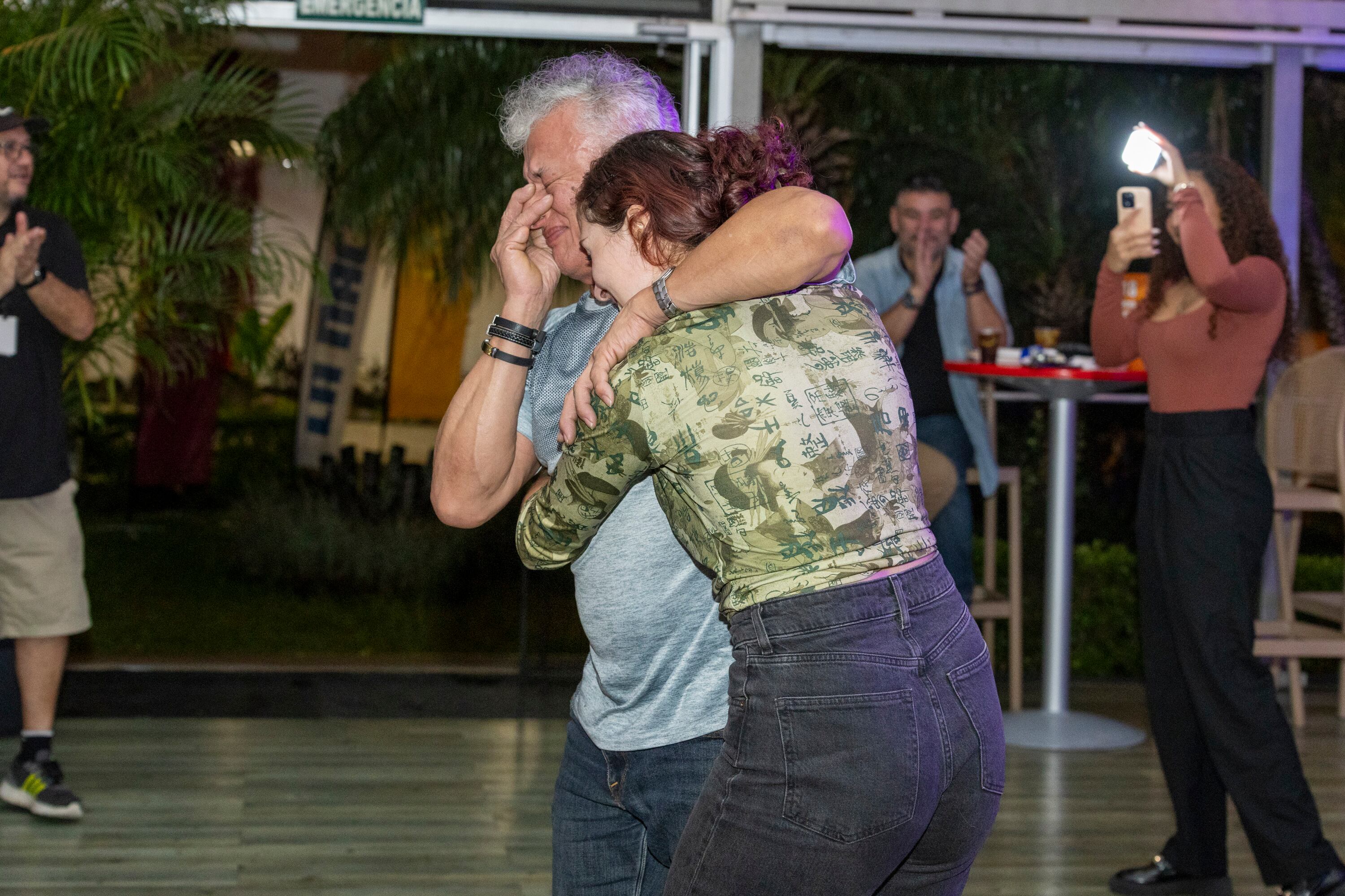 13/10/2024, San José, Grupo Nación, celebración del aniversario numero 18 del periódico La Teja, empleados y lectores reunidos para la celebración.