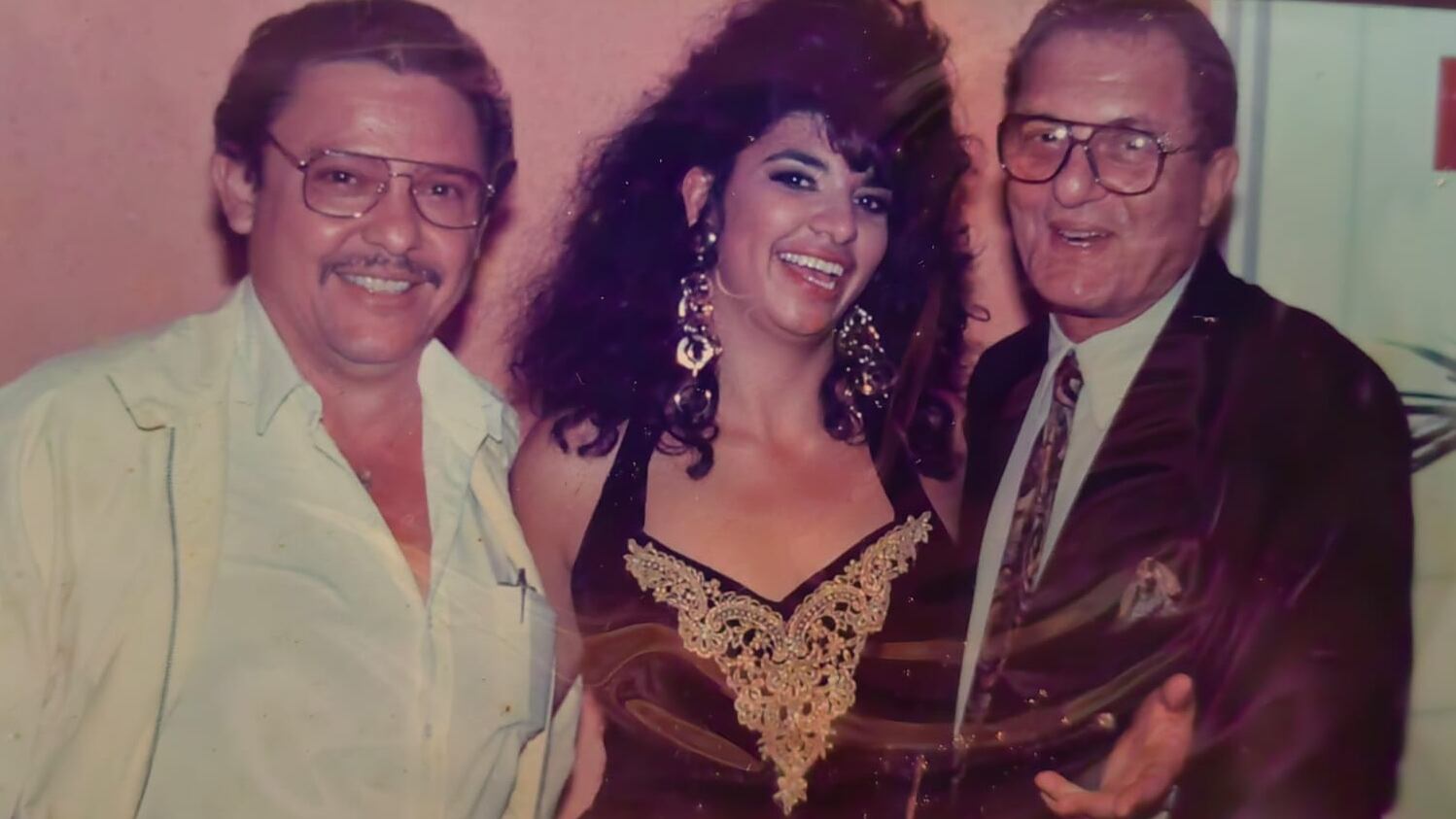 El el barrio Cristo del Rosario, en Managua, el 13 de agosto de 1949, nació Ramón Ernesto Urbina Brizuela, quien a los 10 años se enamoró a primera vista de la radio y terminó casado con ella hasta el día de hoy