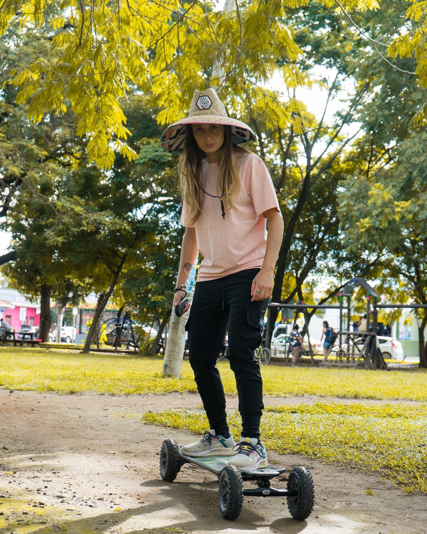 Hay una famosa influencer argentina enamorada de Costa Rica. Es así de sencillo. Fue amor a primera vista. Su nombre real es Evangelina González y nació en las montañas de Mendonza