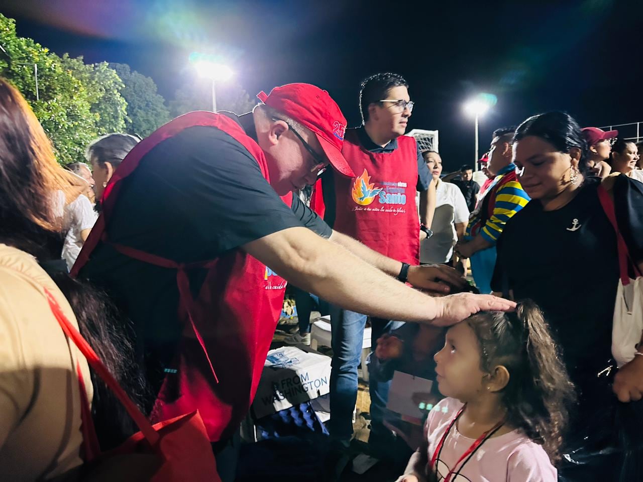 Padre Sergio Valverde celebró fiestas en Honduras y El Salvador