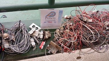Retiran 651 tomacorrientes y más de 500 metros de cable de las cárceles