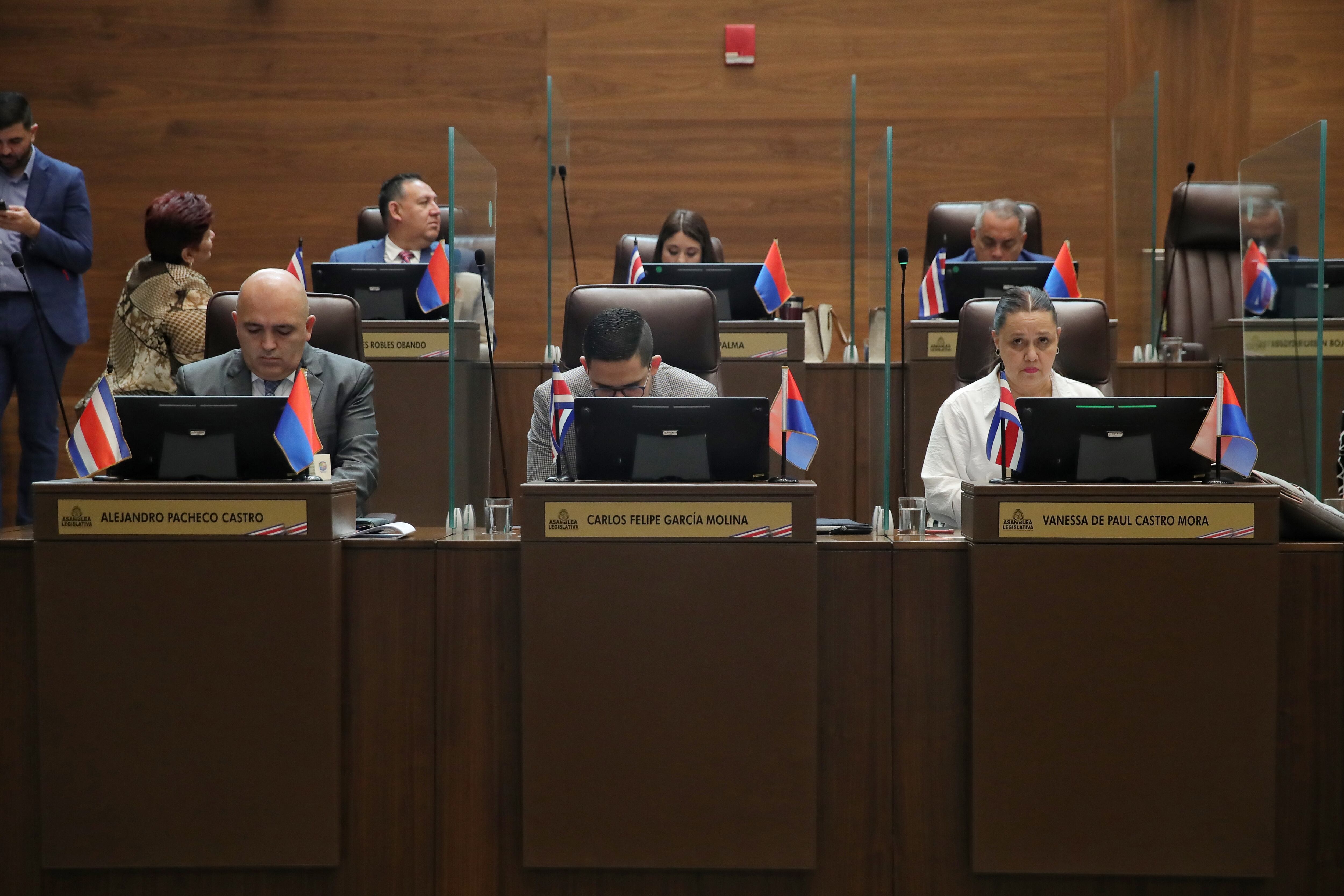 28/09/2023/ Diputados durante Sesión para votar proyecto sobre rebajo del Marchamo / foto: John Durán