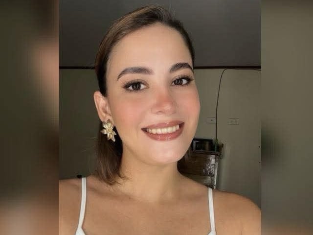 Miriam Murillo, de 29 años, era madre de dos niñas. Foto Facebook.