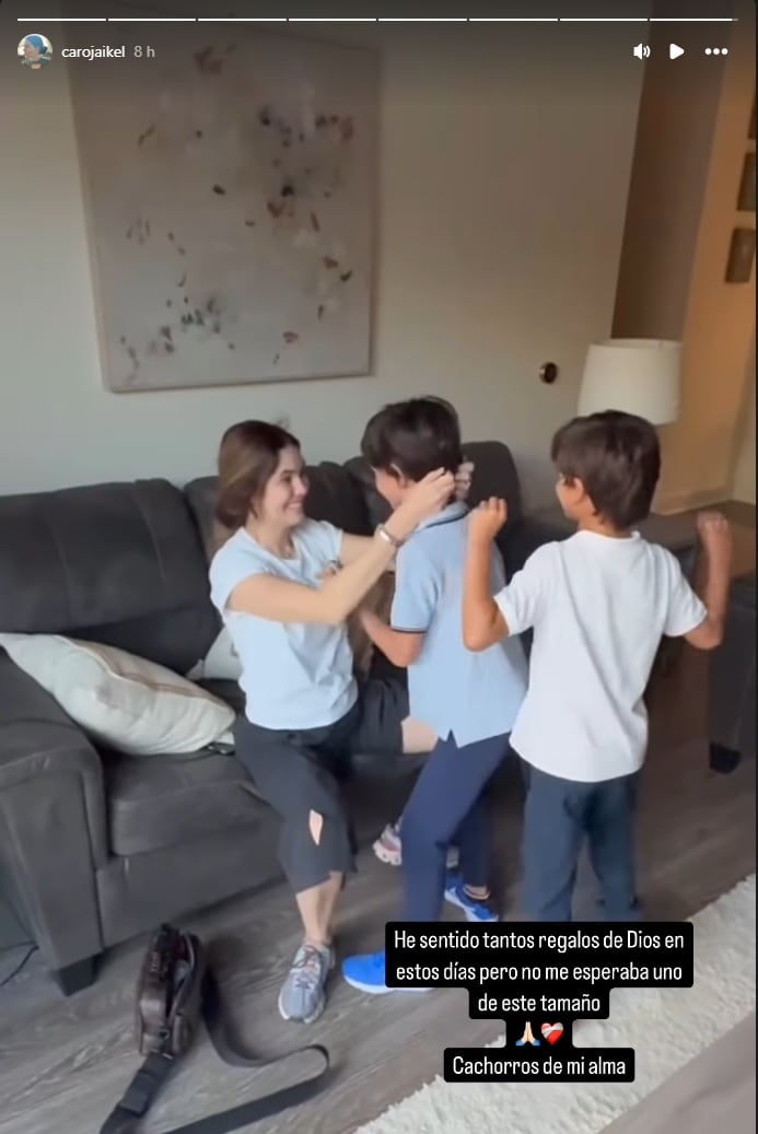 El corazón de Carolina Jeikel se desbordó de alegría con la visita de sus hijos. Foto Instagram.