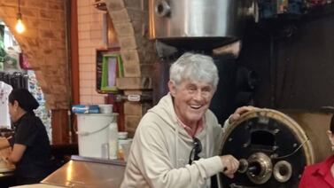 Bora Milutinović apareció sorpresivamente previo a la presentación de Keylor Navas con Pumas