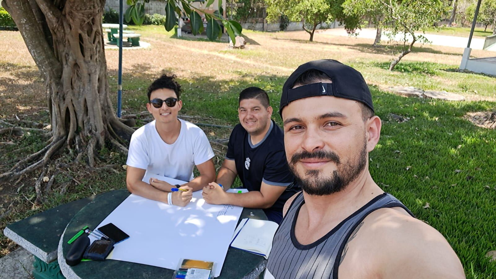 David Sibaja, periodista de Calle 7 Informativo de Teletica.