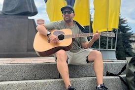 “Escuché un avión... segundos después bum, bum, bum”: Costarricense narra el terror que vivió en bombardeo en Ucrania