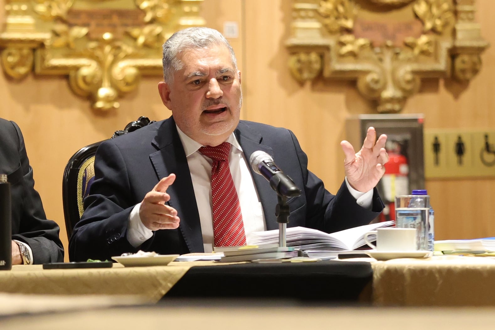 Francisco Sánchez, presidente del Concejo Municipal de Alajuela, y el regidor Sergio Murillo denunciaron una supuesta injerencia de José Miguel Villalobos, candidato a diputado por Alajuela del partido chavista Pueblo Soberano (PPSO).