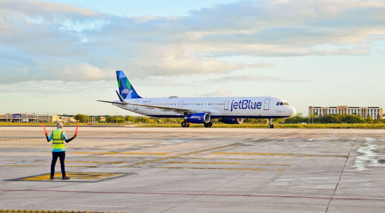 Avion de JetBlue. La aerolínea anunció la nueva ruta Fort Lauderdale-Guanacaste Aeropuerto a partir del 4 de diciembre.