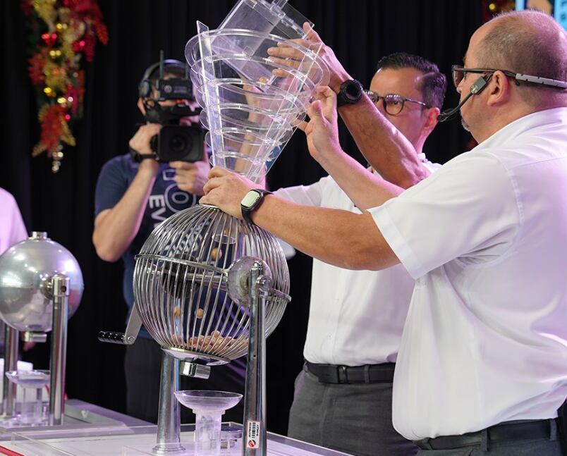 Primer sorteo de consolación de la Junta de Protección Social desde Esparza.