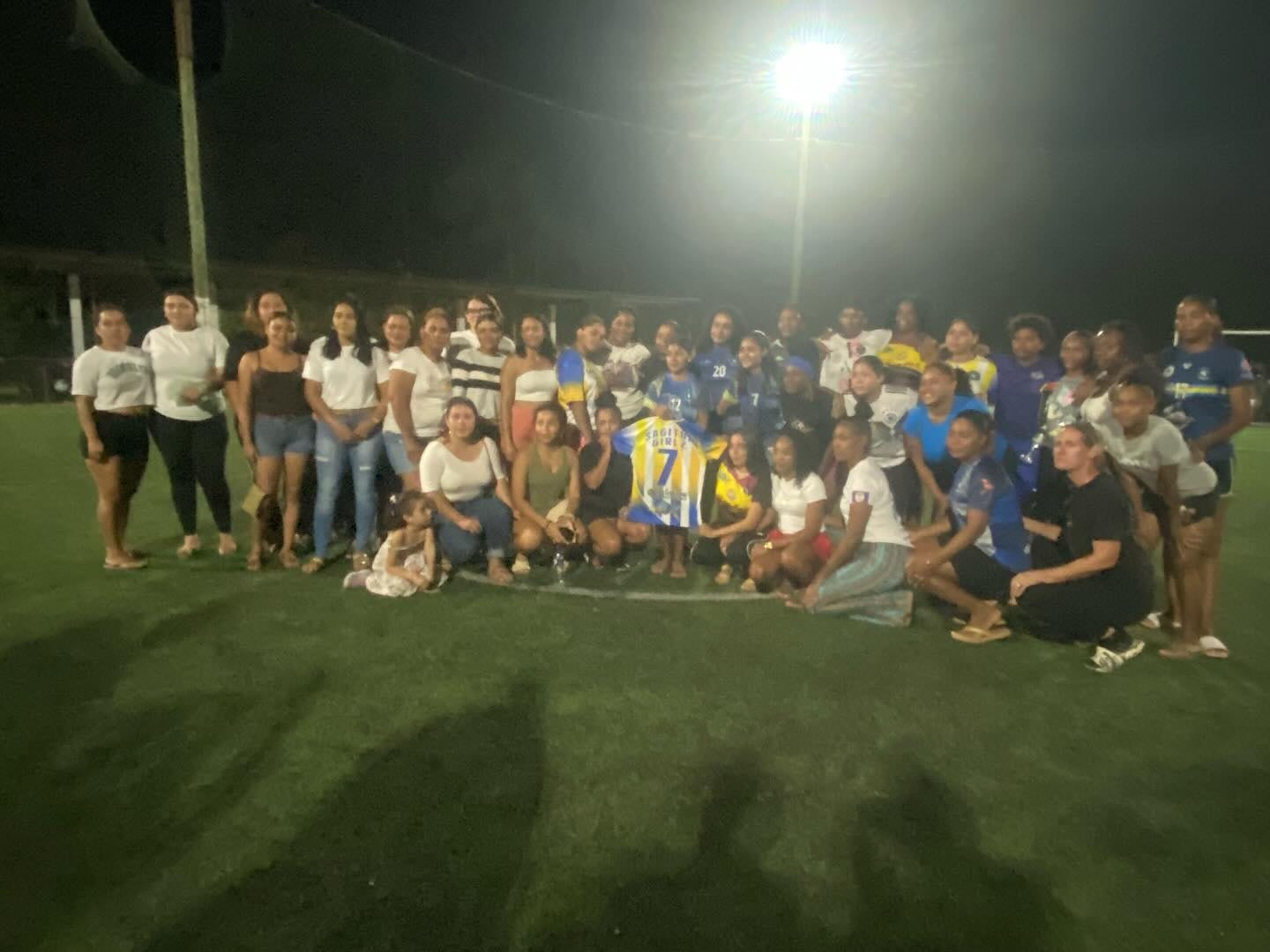 La camiseta número 7 fue retirada en honor a Sidney. Foto Sagitun GIRLZ