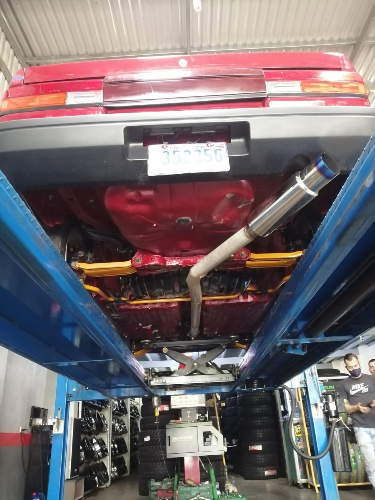 Nissan B12, propiedad de Fabricio Corrales. Cortesía.