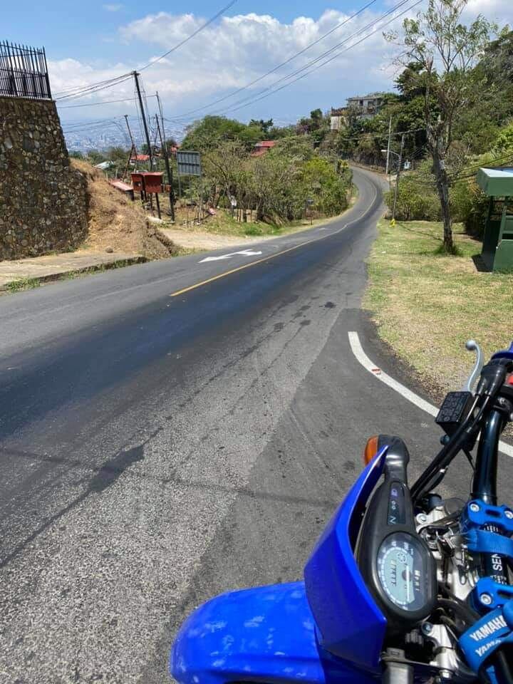 la mancha pasa frente a la iglesia del Carmen, carretera a Bebedero.