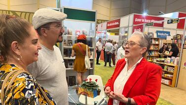 Exministra Patricia Navarro destapa sus verdades sobre Rodrigo Chaves en libro “Las máscaras del presidente”