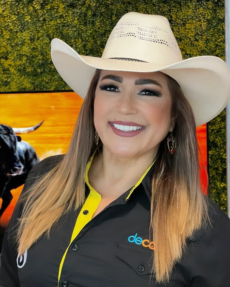 Maureen Salguero, la Tía