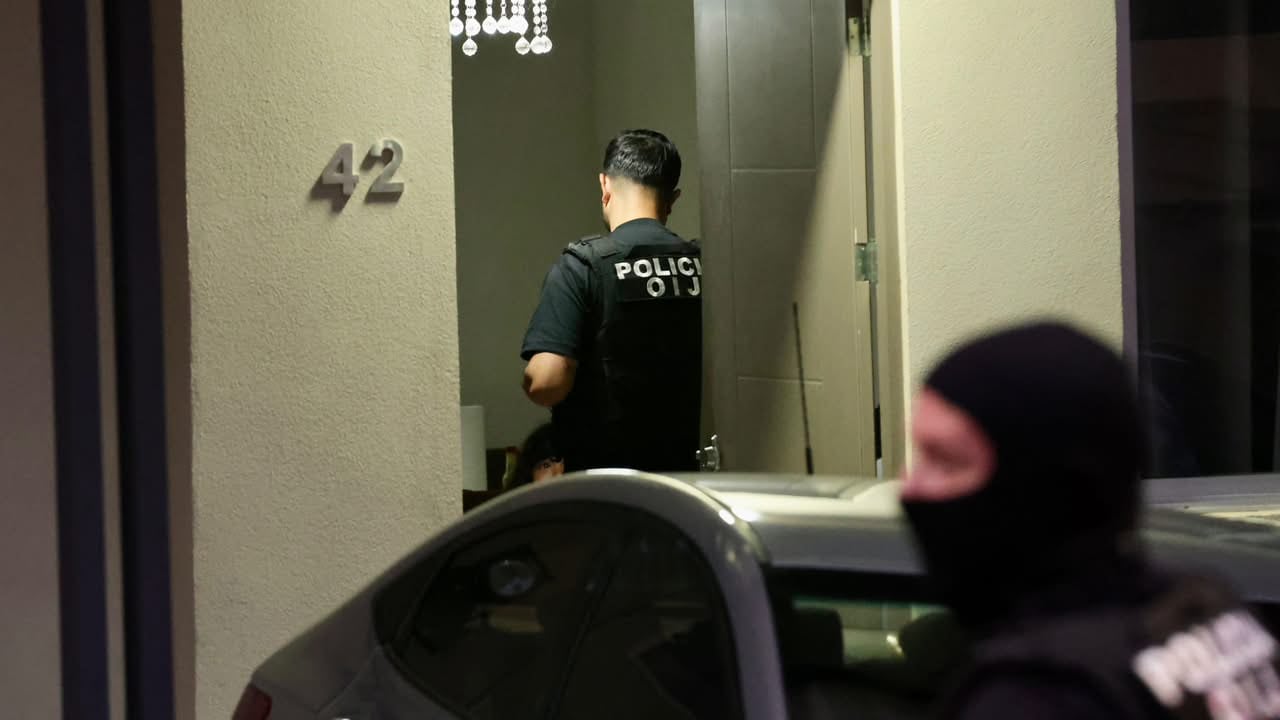 OIJ allana casa de sospechosa de asesinar a estadounidense con vaso de licuadora en lujoso apartamento