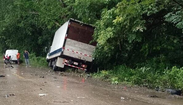 Conductor pierde la vida en choque en Abangares. Foto cortesía.