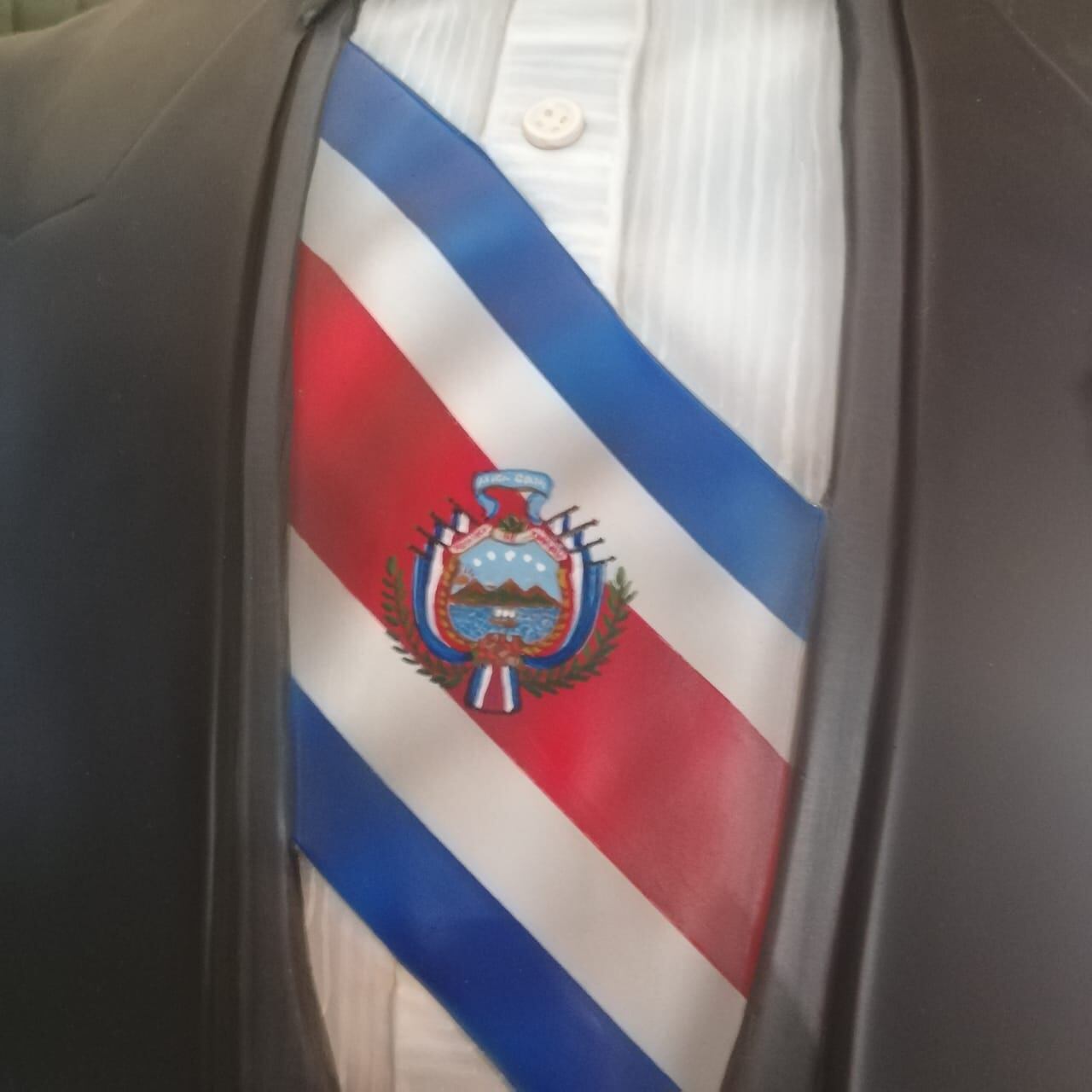 El escultor naranjeño, Germán Esquivel Fonseca, hizo, hace cuatro años, la única escultura que hay en el país con el rostro real y la altura casi exacta que tenía el Benemérito de la Patria, Juan Rafael Mora Porras, quien nació en 1814 y murió fusilado en 1860