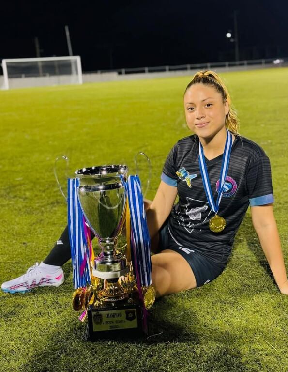 Sidney Alejandra Ruiz Montenegro, de 21 años y su hermano Juan David, de 20 años, eran dos costarricenses que sufrieron una fatal muerte en Belice. Foto: Tomada de Instagram