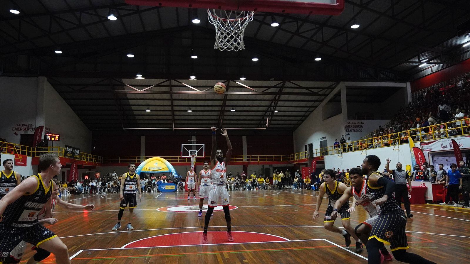 Final baloncesto, Colegio de Abogados - Pelicans