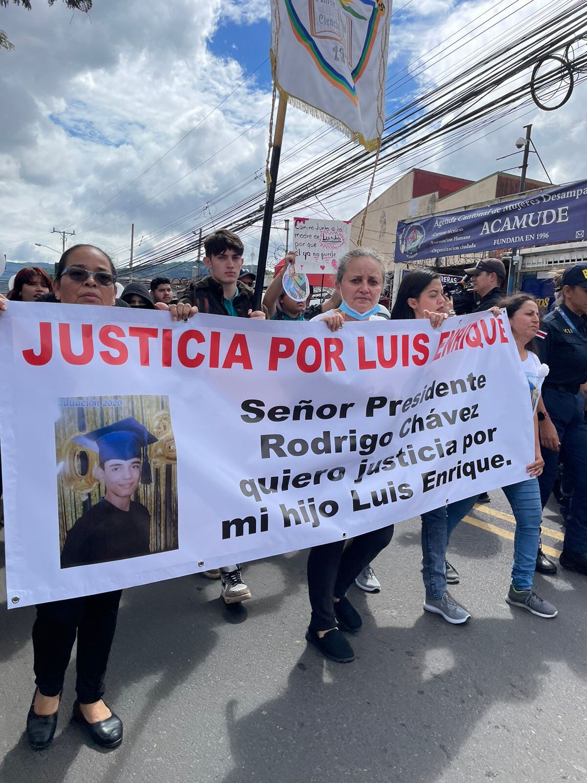 Marcha exigiendo justicia por homicidio de Luis Enrique Méndez. Fotos John Durán.