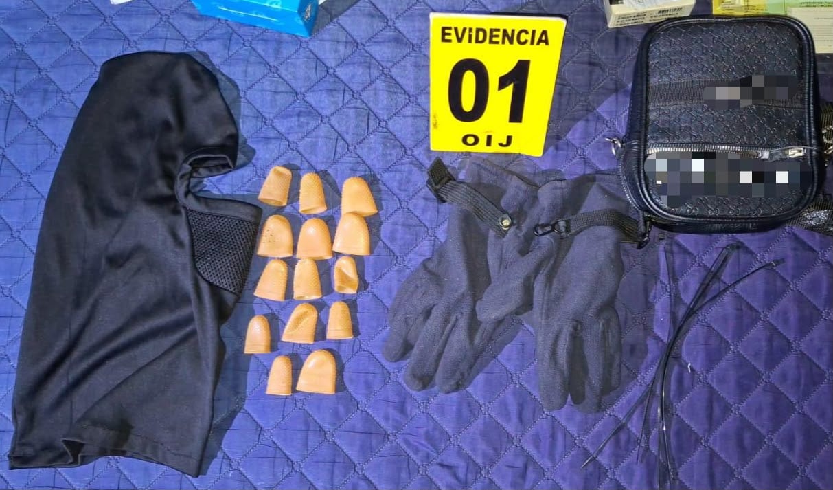 Un sujeto de apellido Mendieta, de 32 años, es sospechoso de integran banda que asaltaba a traileros, el OIJ lo detuvo en Alajuela, el jueves 16 de julio del 2026. Foto: Captura de video OIJ