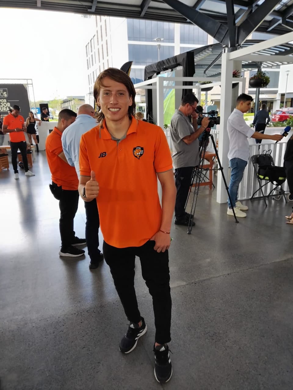 Santiago Cantillo juega con el Puntarenas FC. En Colombia fue dirigido por Jorge Luis Pinto y Alexandre Guimaraes. Foto: Sergio Alvarado