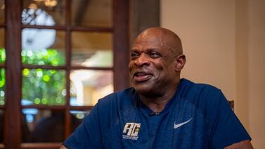 Ronnie Coleman le da un valioso consejo a los costarricenses que van al gimnasio