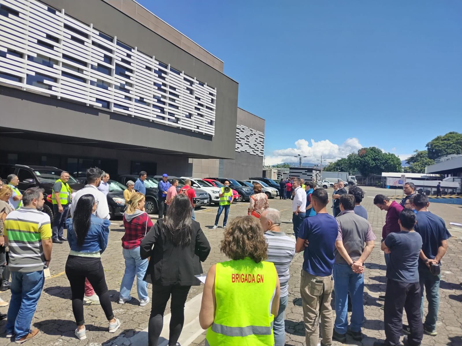 En Grupo Nación, en Llorente de Tibás, se participó en el quinto simulacro nacional de sismo el 9 de agosto del 2023