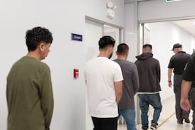 Migración deportó a 23 extranjeros y estos son los delitos registrados en sus perfiles