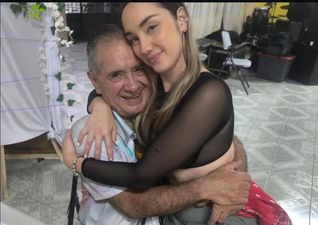 Cantante Fernanda Monge, hija del músico Marcos Monge, de La Banda Chiqui Chiqui