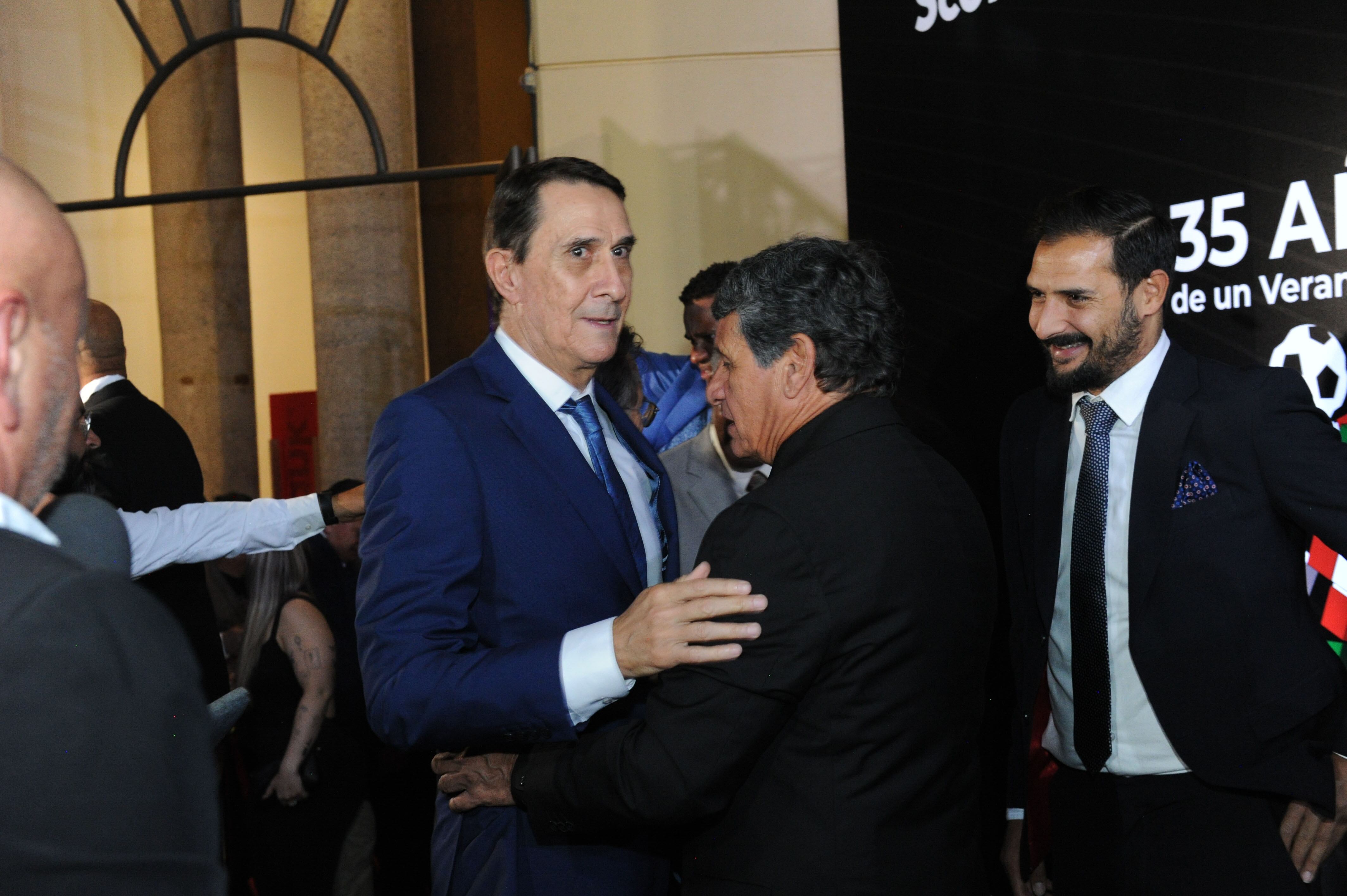 HOMENAJE A LOS MUNDIALISTAS TICOS Y A "BORA" MILUTINOVIC .